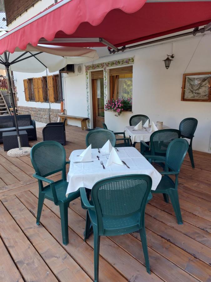 Garni Monika Bed & Breakfast Canazei Exterior foto